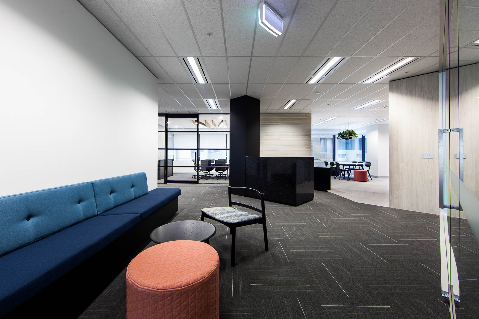 AMP – 2 MILL ST SHOW SUITES Workplace